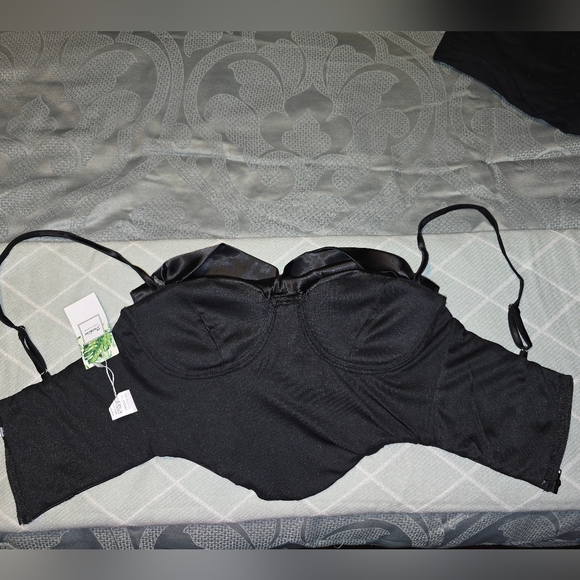 Women’s satin cowl neck spaghetti strap bustier corset crop top - Picture 5 of 5